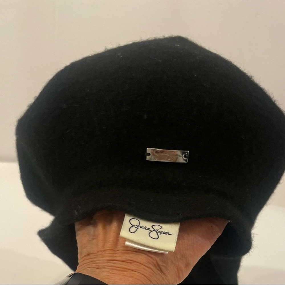 Jessica Simpson Classic Black Wool Beret